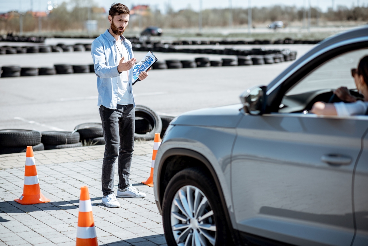 How A Defensive Driving Course Can Improve Your Driving Record